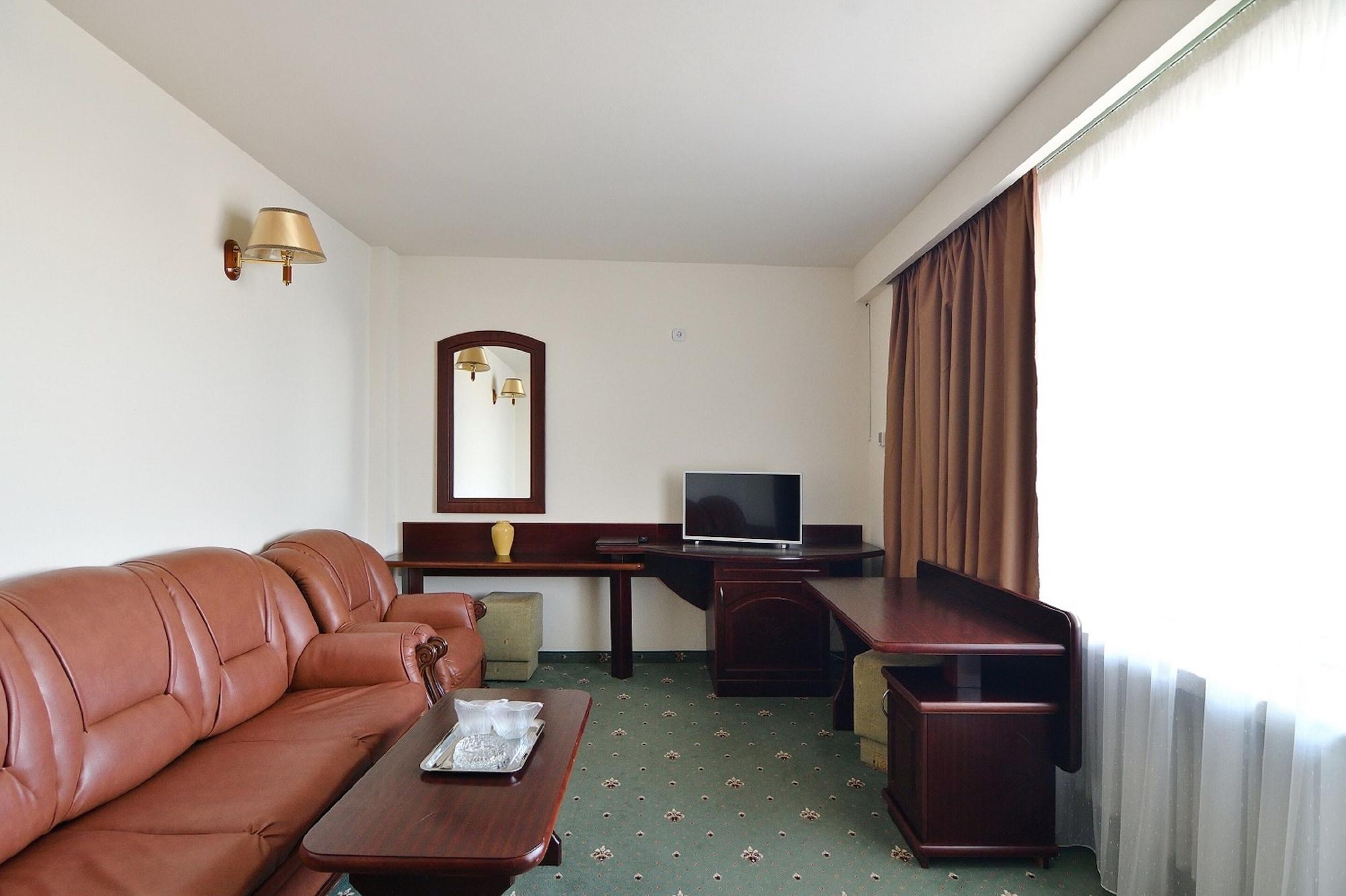 Hotel Delta 3 Tulcea Exterior foto