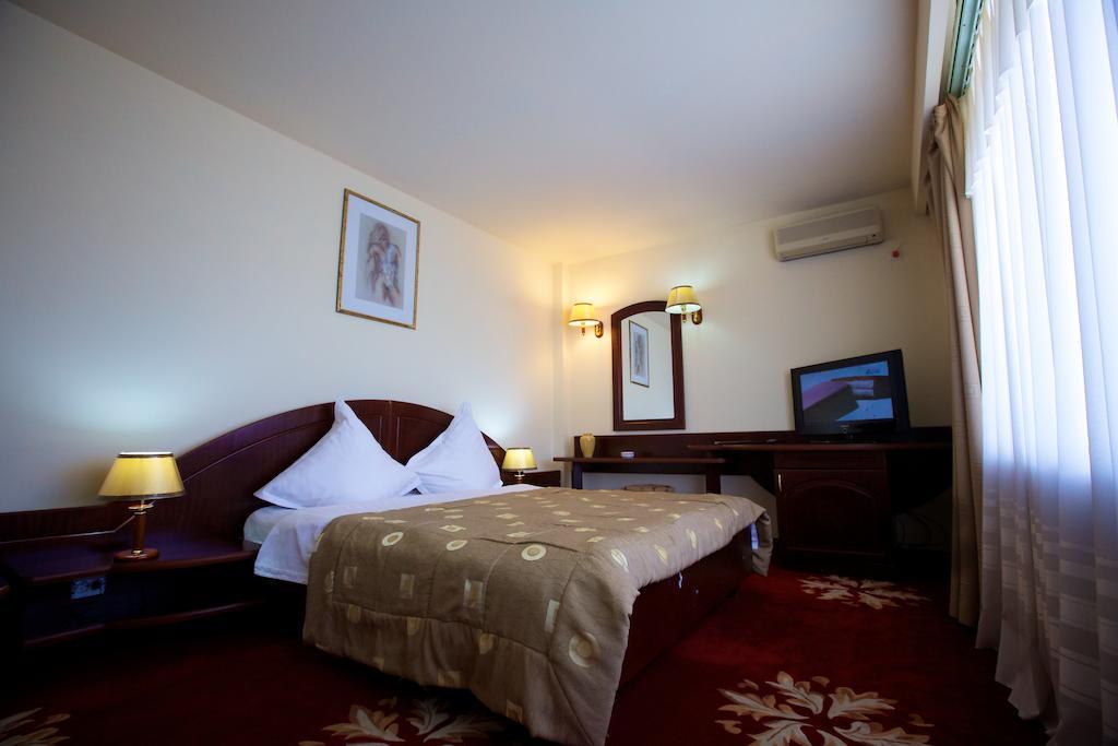 Hotel Delta 3 Tulcea Exterior foto