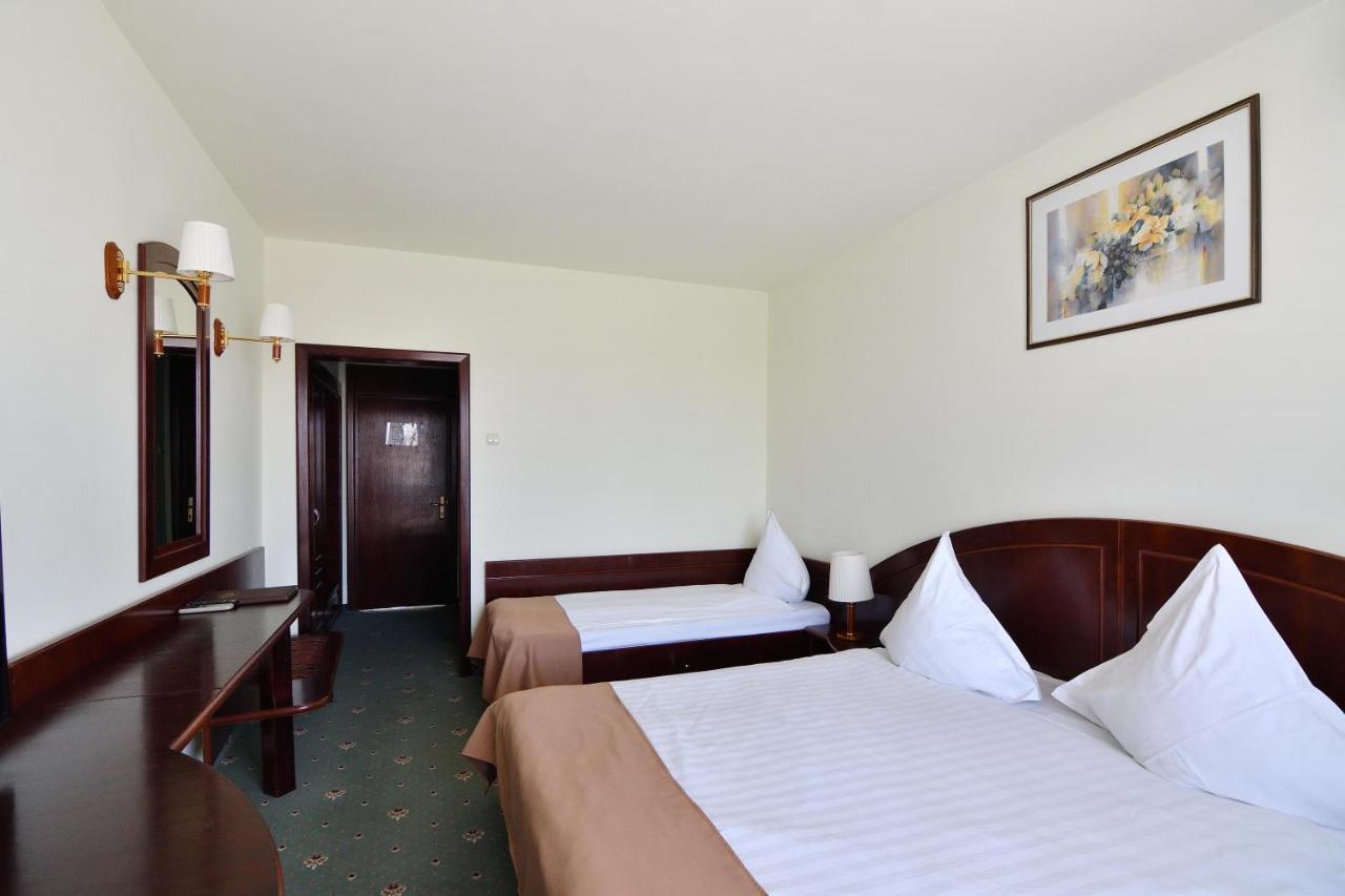 Hotel Delta 3 Tulcea Exterior foto